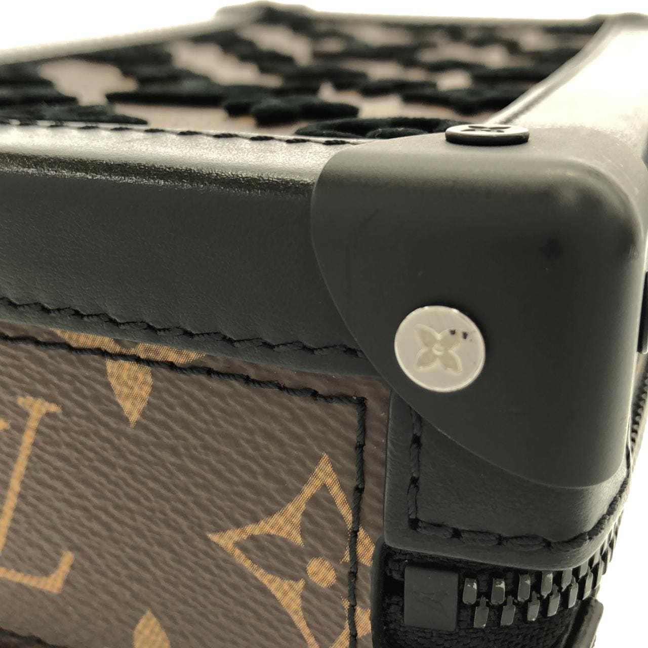 LOUIS VUITTON Soft Trunk M45044 肩背包 Monogram 2