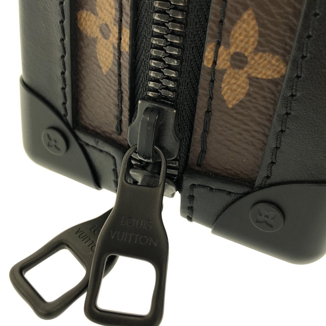 LOUIS VUITTON Soft Trunk M45044 肩背包 Monogram 5