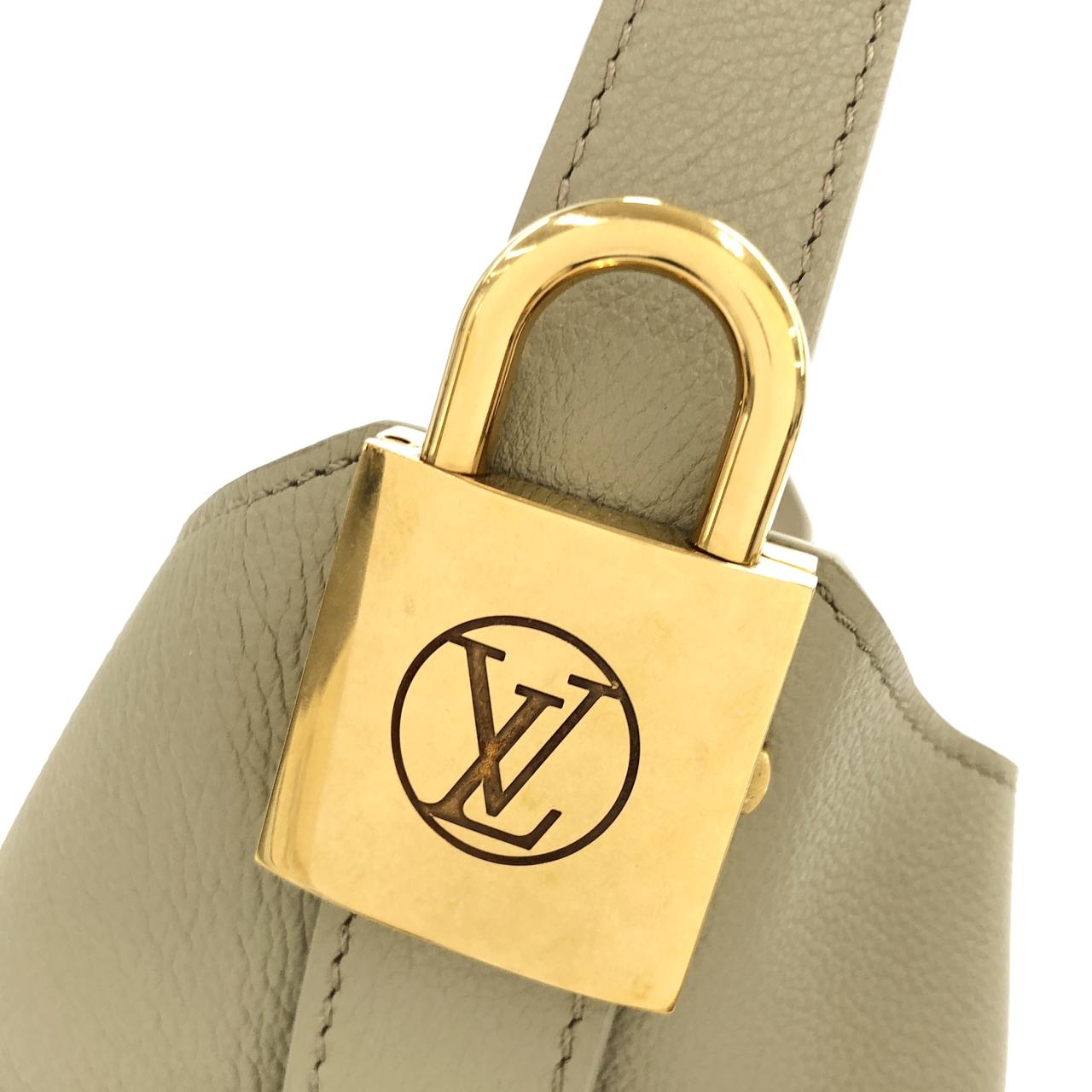 LOUIS VUITTON M24988 肩背包 4