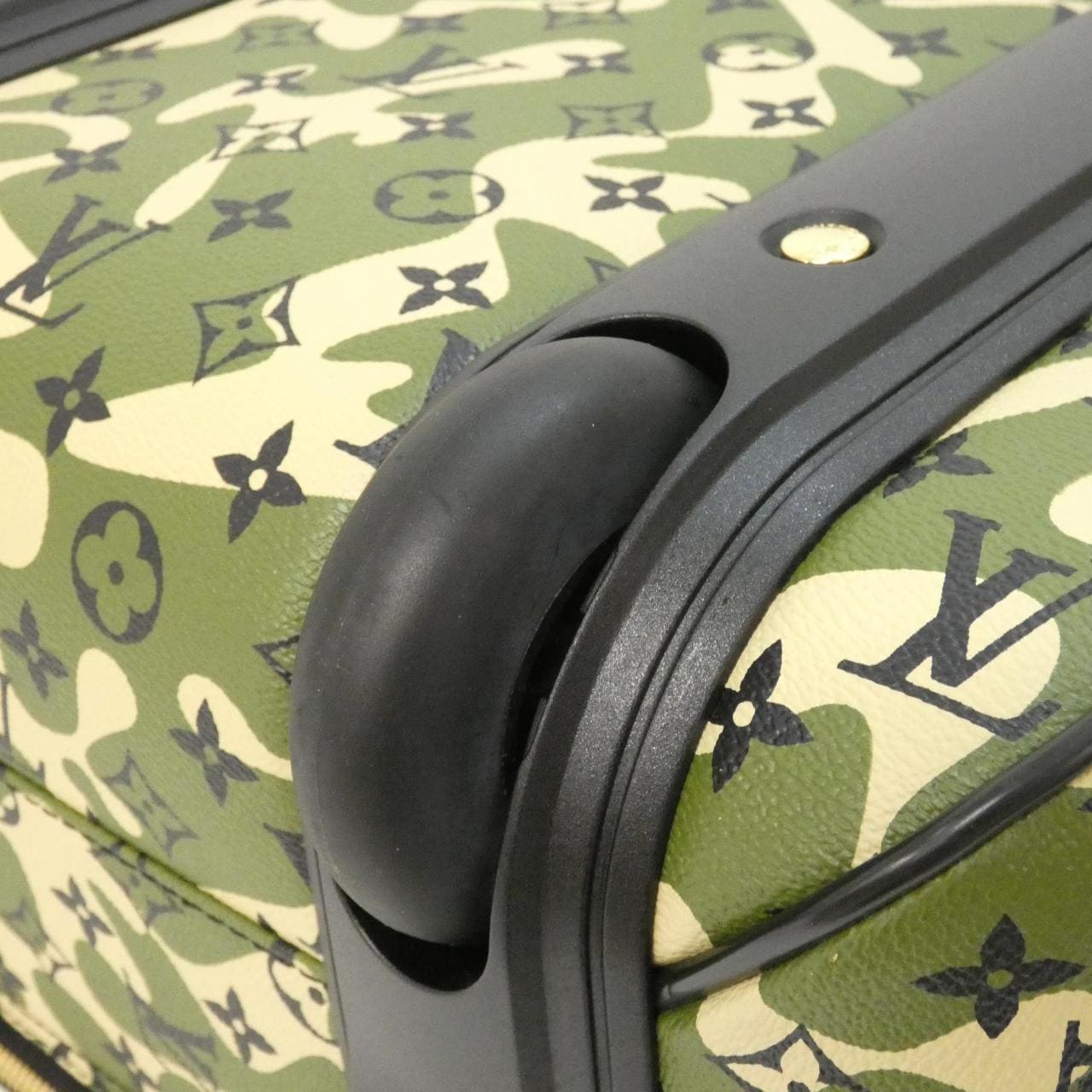 LOUIS VUITTON M23333 Bag Canvas 3