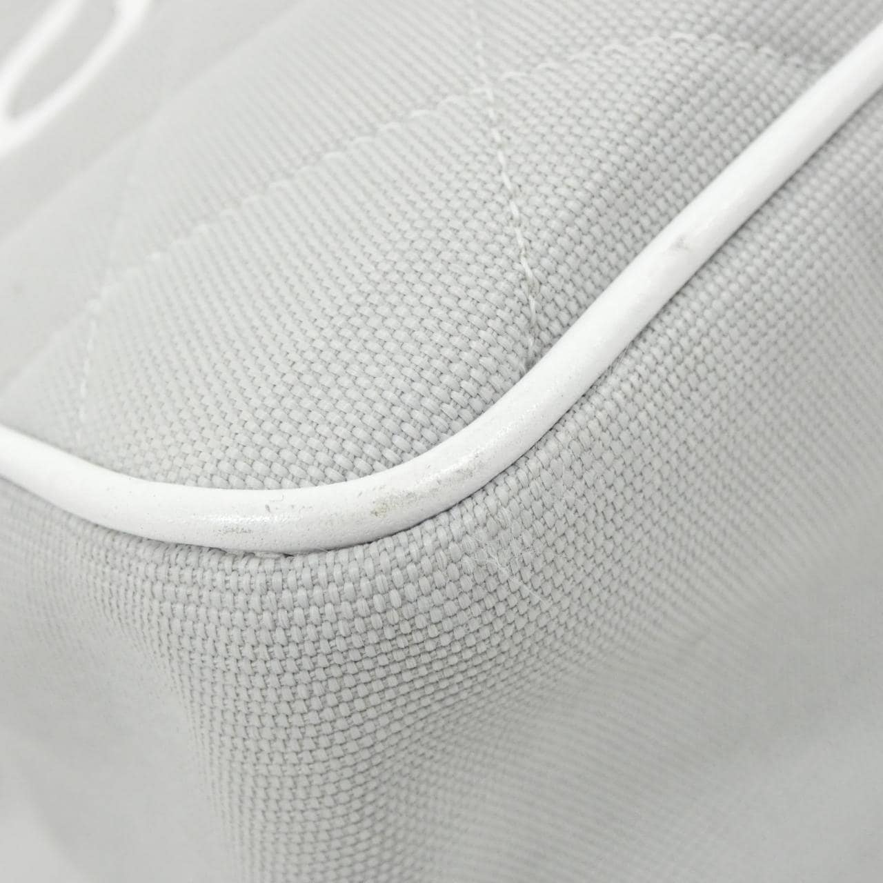 CHANEL 肩背包 帆布 3
