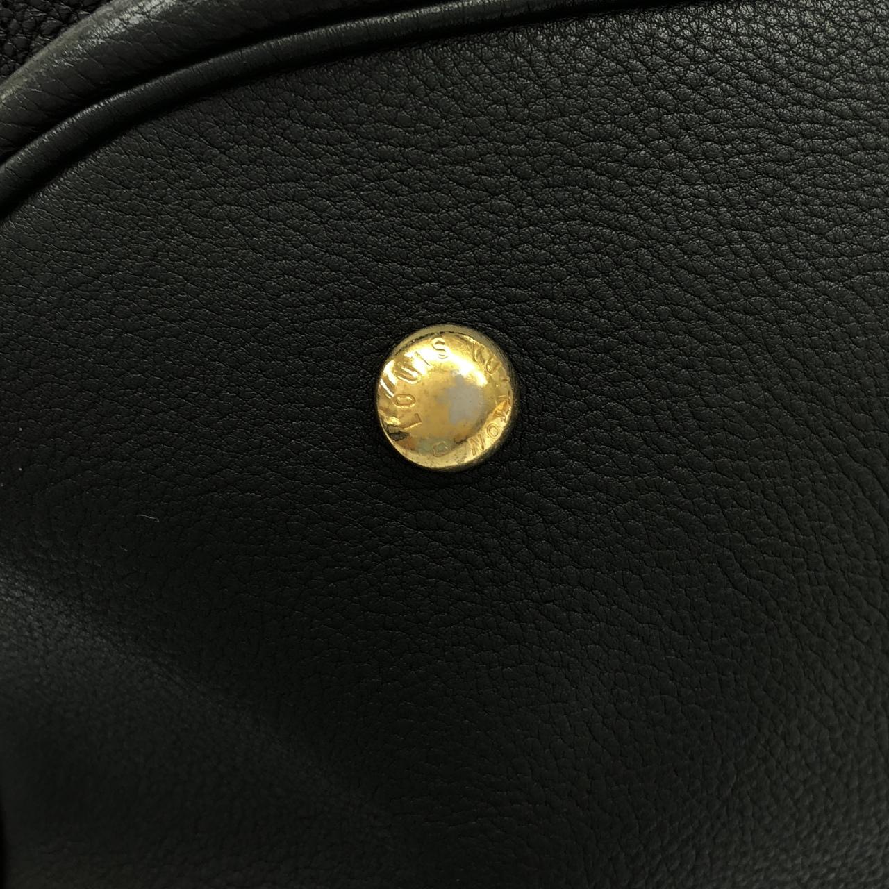 LOUIS VUITTON Mahina M95547 肩背包 3