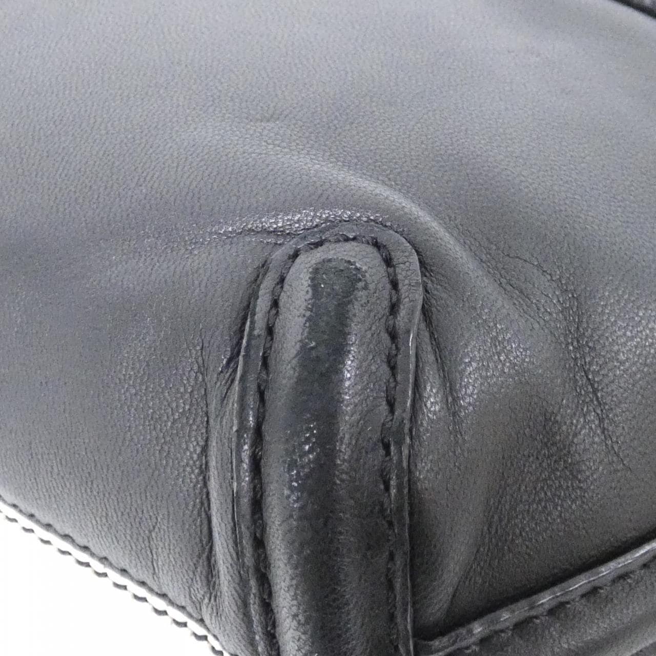 LOEWE Handbag Patent Leather 3