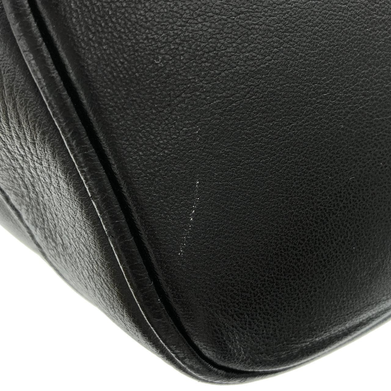 LOUIS VUITTON M46107 肩背包 Monogram 4