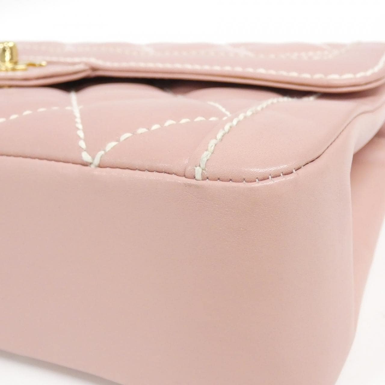 CHANEL 27570 Handbag 3