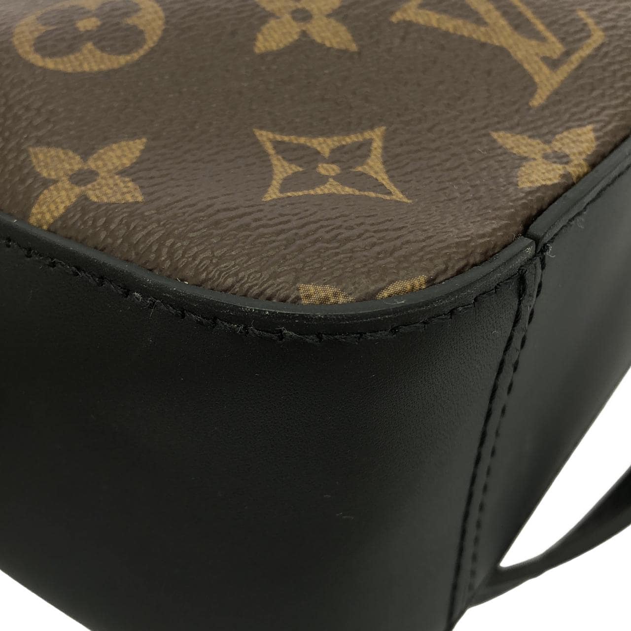 LOUIS VUITTON M43555 Shoulder Monogram 3