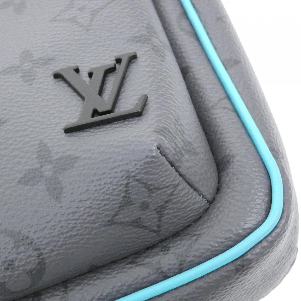 LOUIS VUITTON Avenue M11703 Handbag Monogram 4