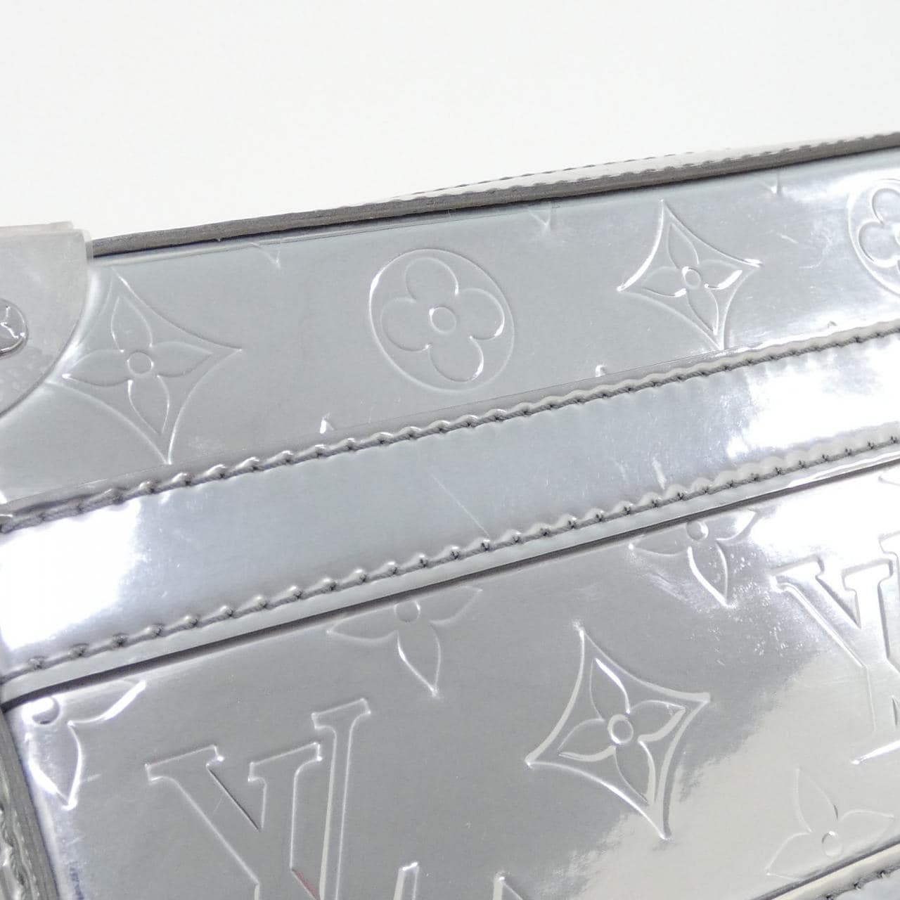 LOUIS VUITTON Soft Trunk M45885 肩背包 Monogram 4