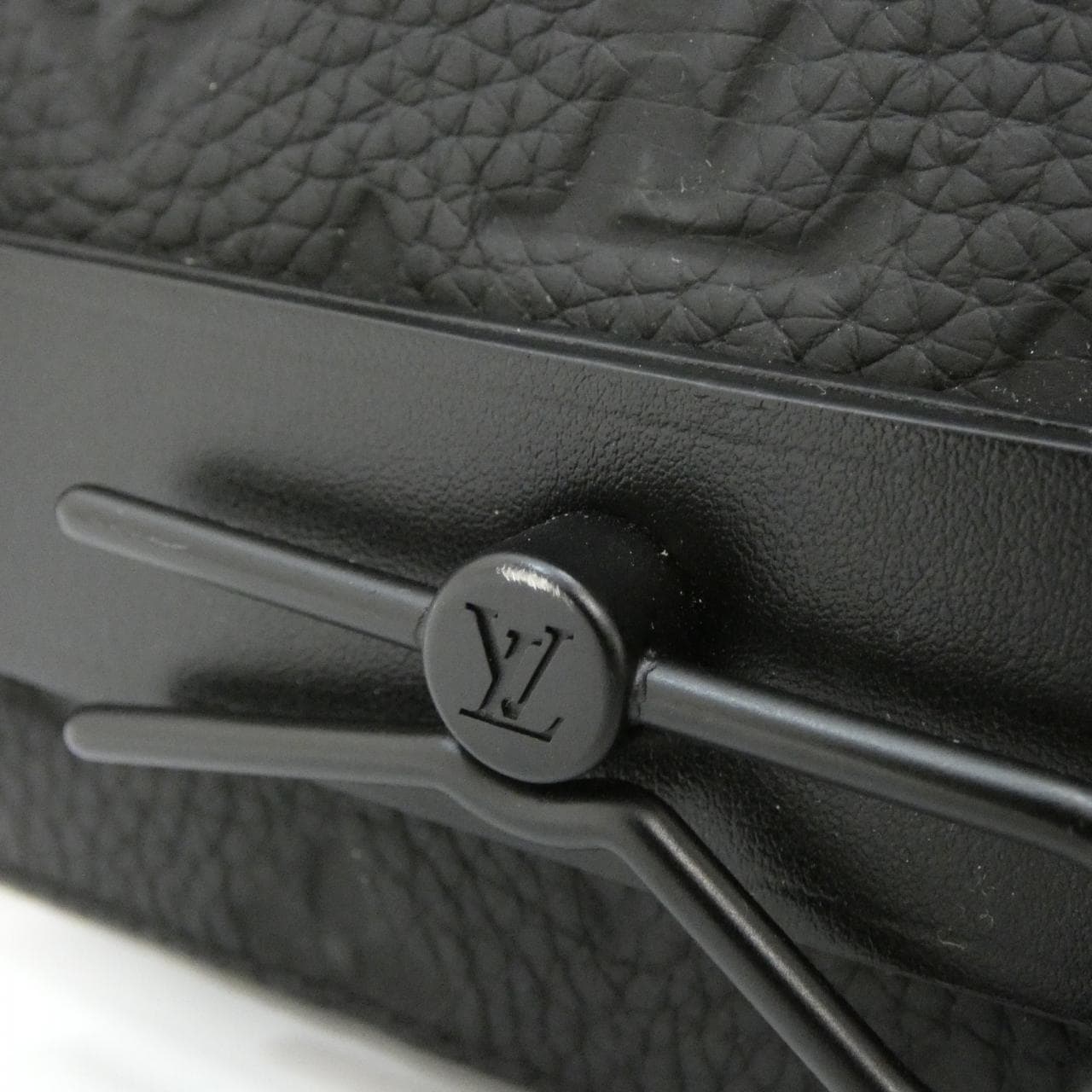 LOUIS VUITTON Steamer M57307 Shoulder Monogram 4