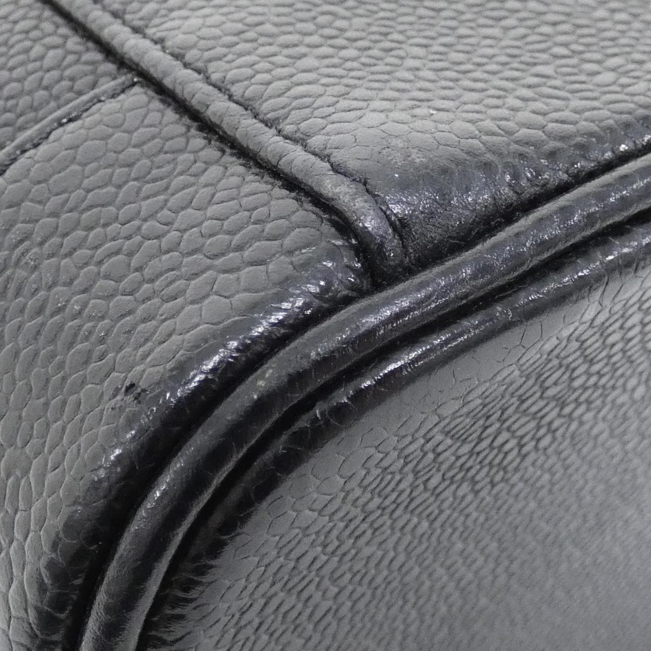 CHANEL 1998 Handbag Grained Calfskin 3