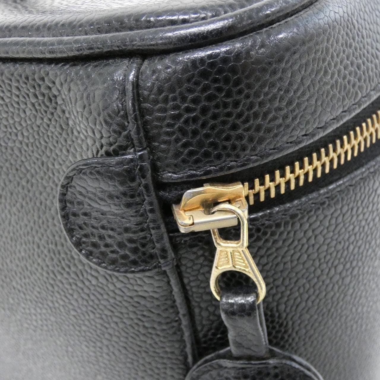 CHANEL 1998 Handbag Grained Calfskin 5