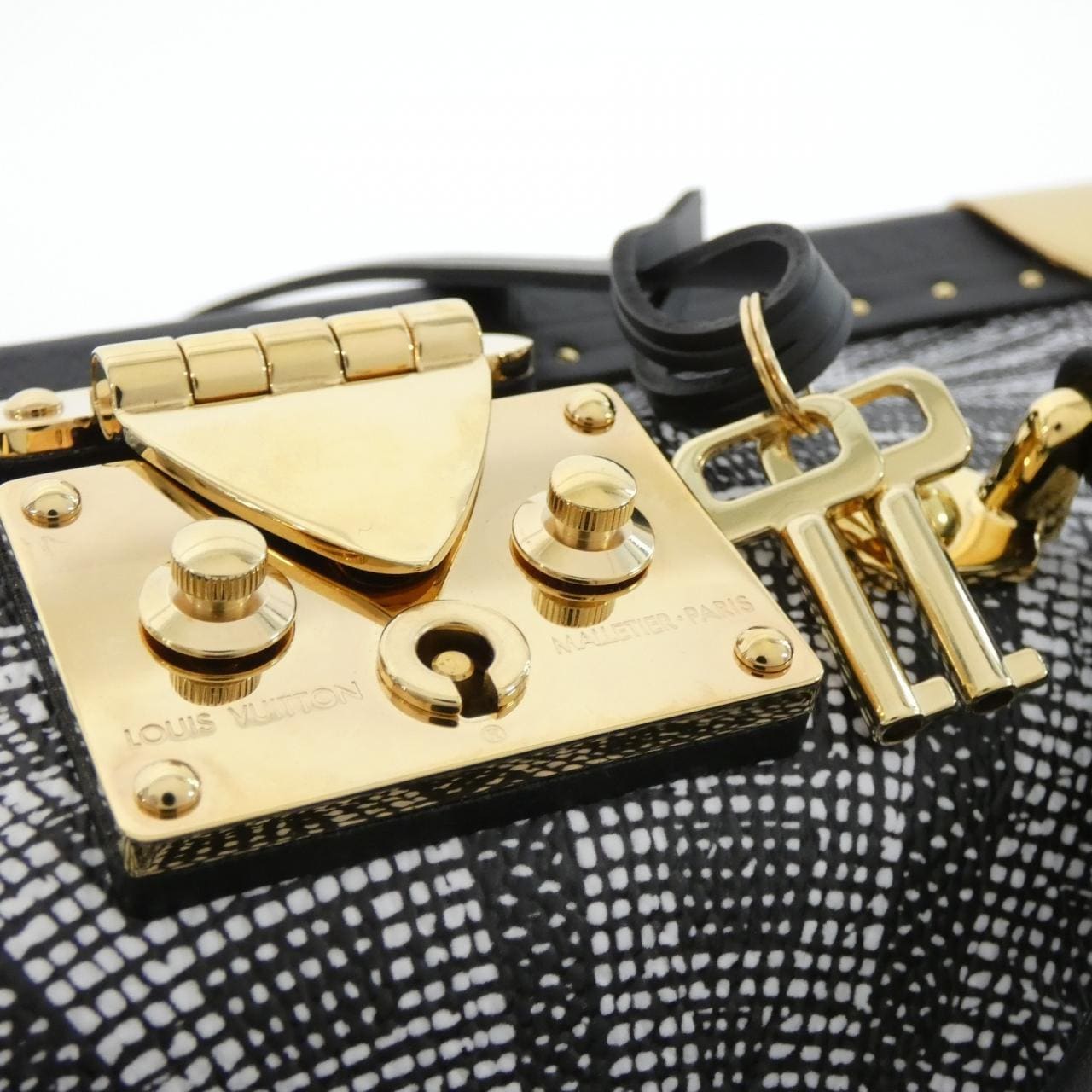 LOUIS VUITTON M59205 Handbag Monogram 4