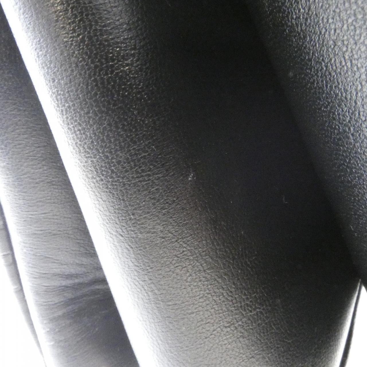LOUIS VUITTON M57790 Shoulder Lambskin 3
