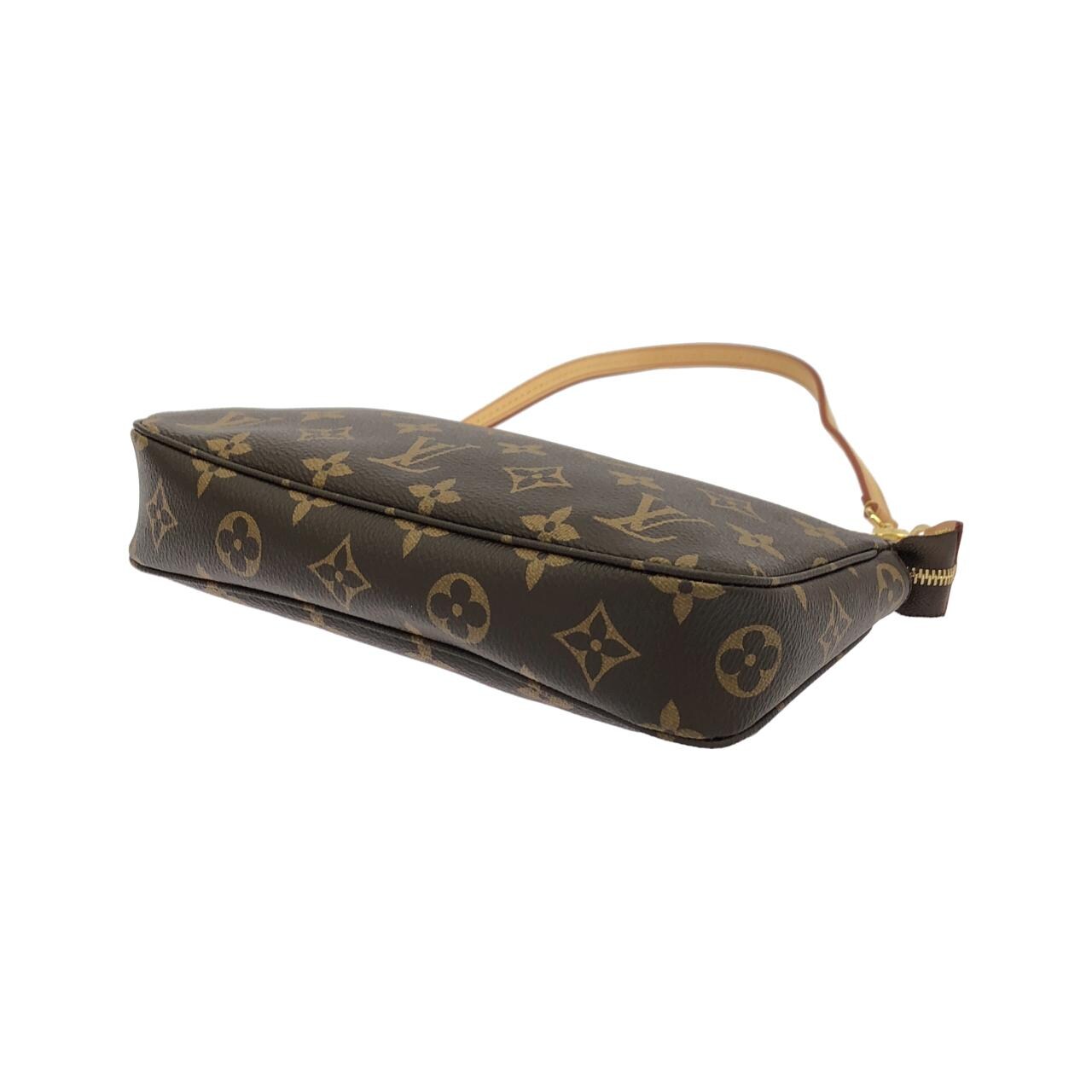 LOUIS VUITTON Pochette M40712 Pochette Monogram 3