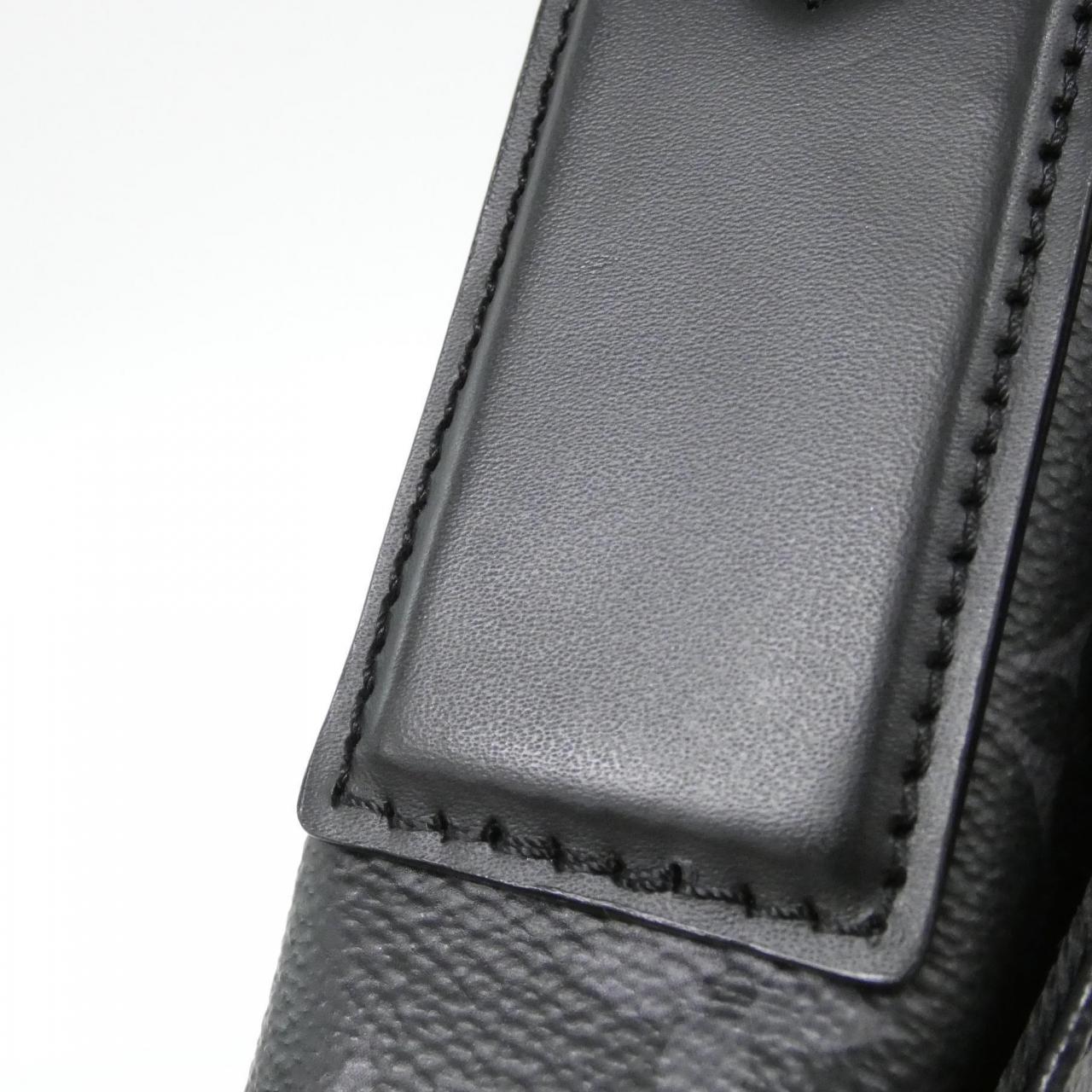 LOUIS VUITTON District M44000 肩背包 Monogram 5