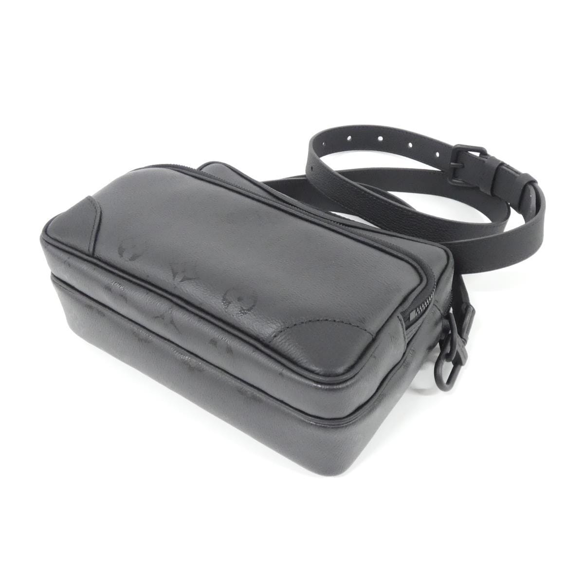 LOUIS VUITTON Nile M26783 Shoulder Monogram 3