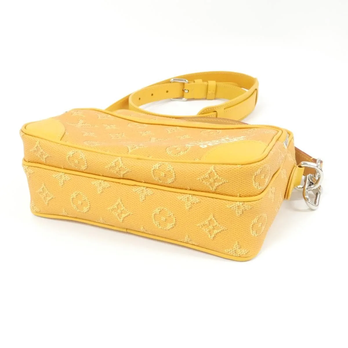 LOUIS VUITTON Nile M27232 Shoulder Monogram