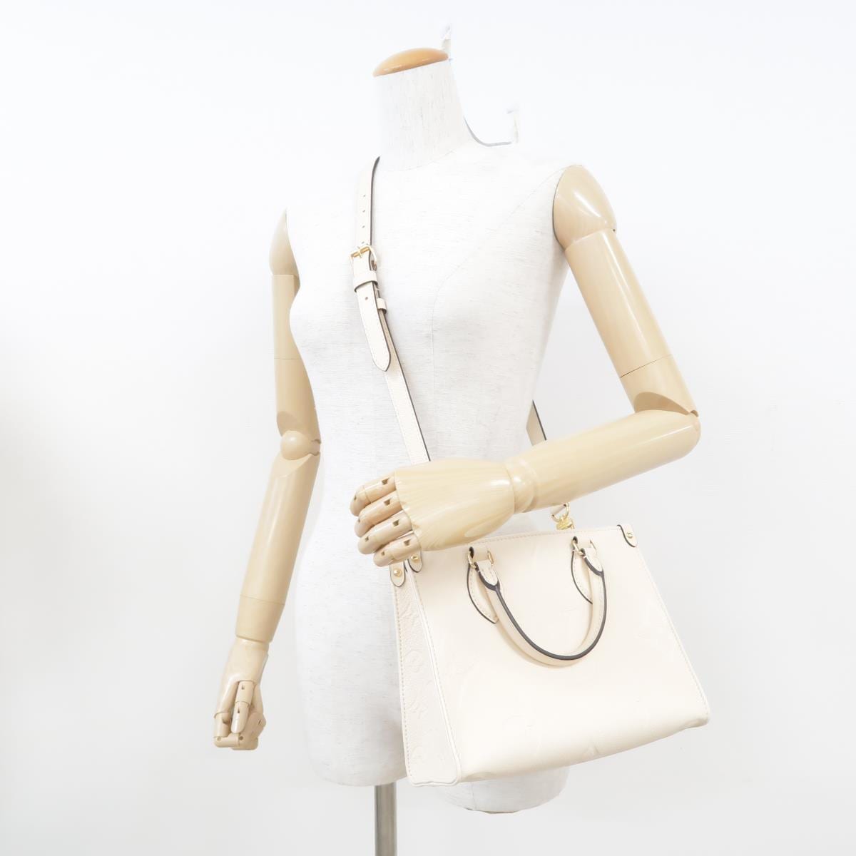 LOUIS VUITTON OnTheGo M46569 Bag Monogram Monogram Unused - Thumbnail 5