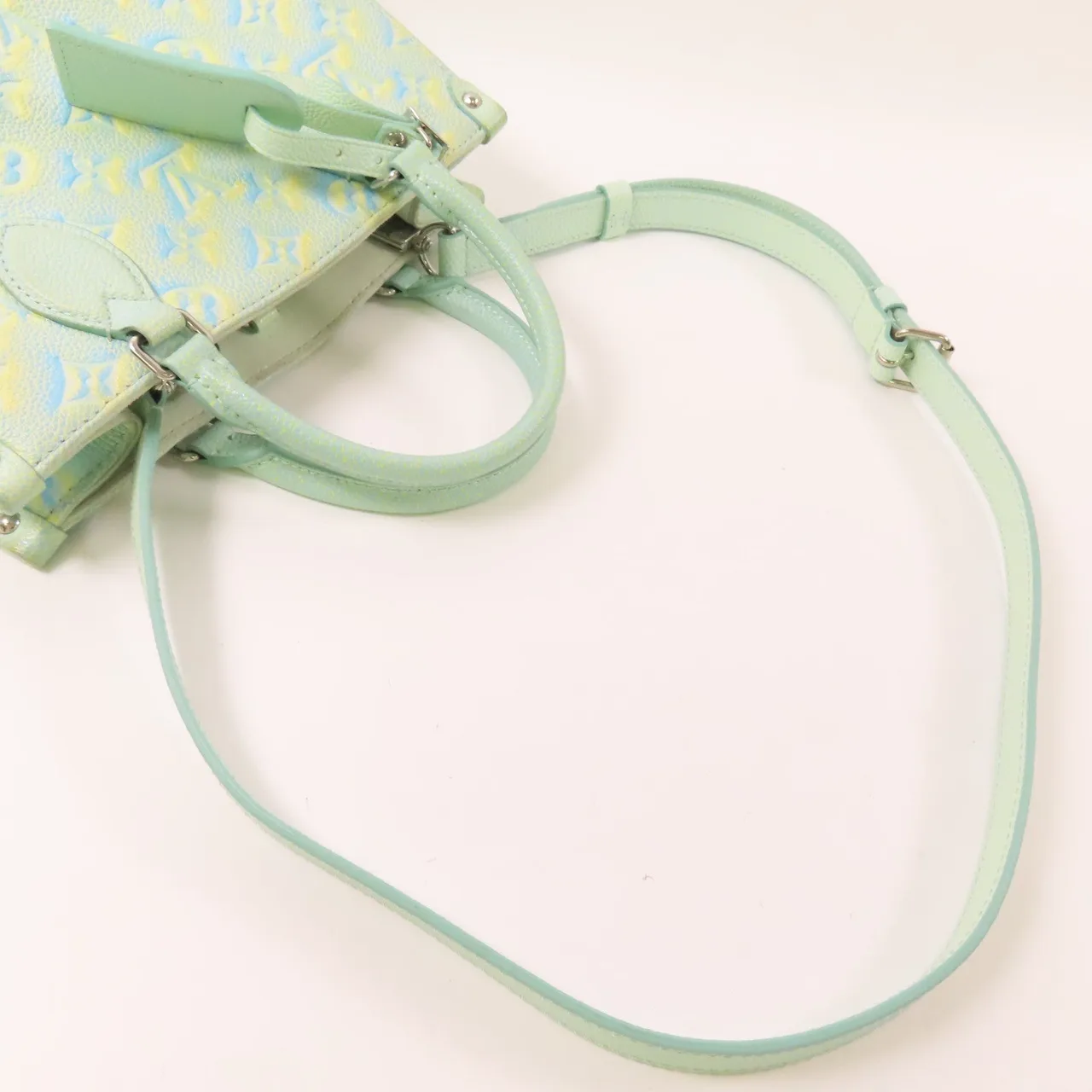 LOUIS VUITTON OnTheGo M46270 兩用包 牛皮 綠色 / 黃色 / GR/BL/YL 牛皮 中古品B - 縮圖 7