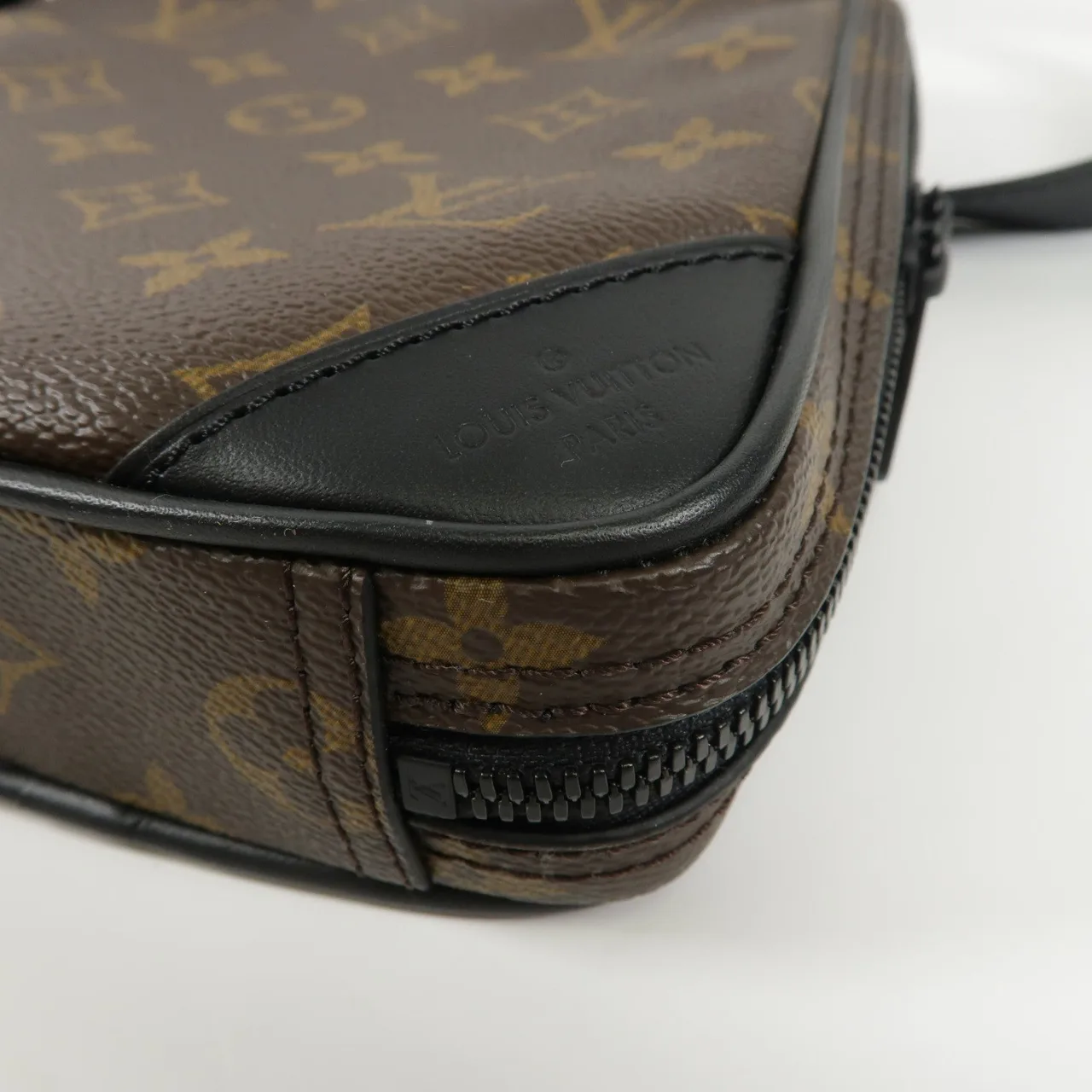 LOUIS VUITTON Utility M44428 肩背包 塗層帆布 棕色 / Brown 塗層帆布 中古品A - 縮圖 7