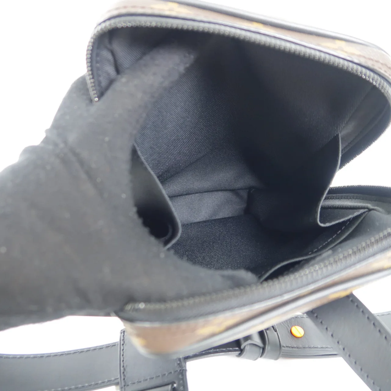 LOUIS VUITTON Utility M44428 肩背包 塗層帆布 棕色 / Brown 塗層帆布 中古品A - 縮圖 13