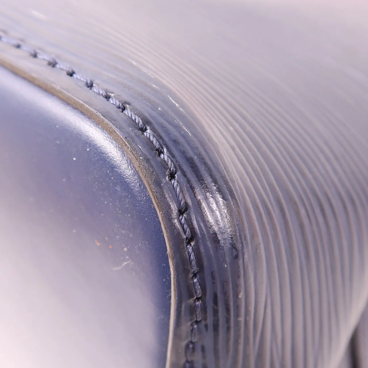 LOUIS VUITTON NeoNoe M54367 兩用包 牛皮 海軍藍 / Indigo/Coquelicot 牛皮 中古品C - 縮圖 10