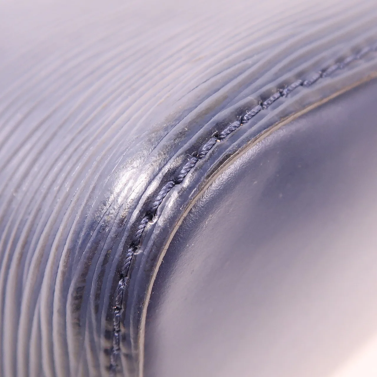 LOUIS VUITTON NeoNoe M54367 兩用包 牛皮 海軍藍 / Indigo/Coquelicot 牛皮 中古品C - 縮圖 11