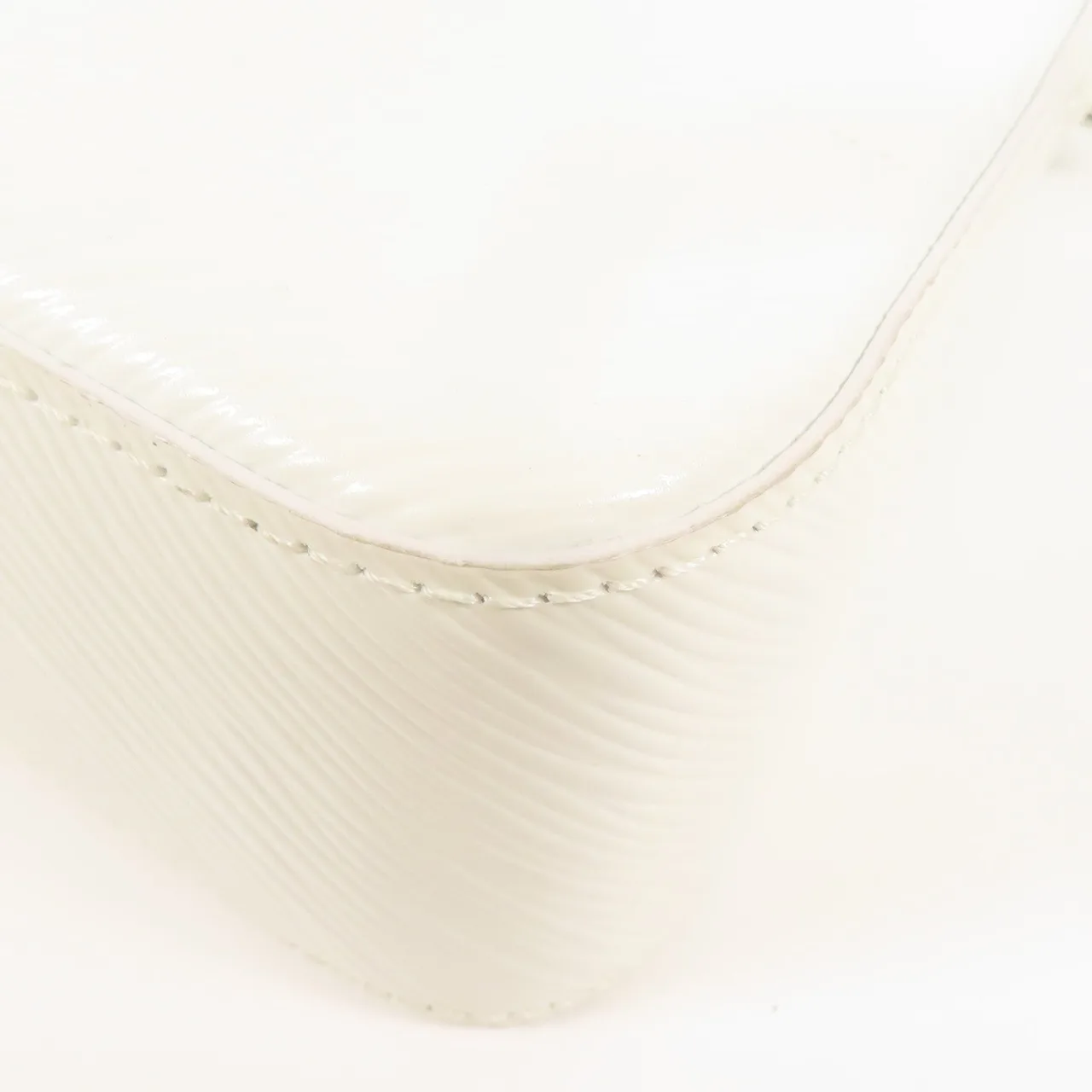 LOUIS VUITTON Marellini M21759 兩用包 牛皮 白色 / 紅色 / White/Red 牛皮 中古品A - 縮圖 16