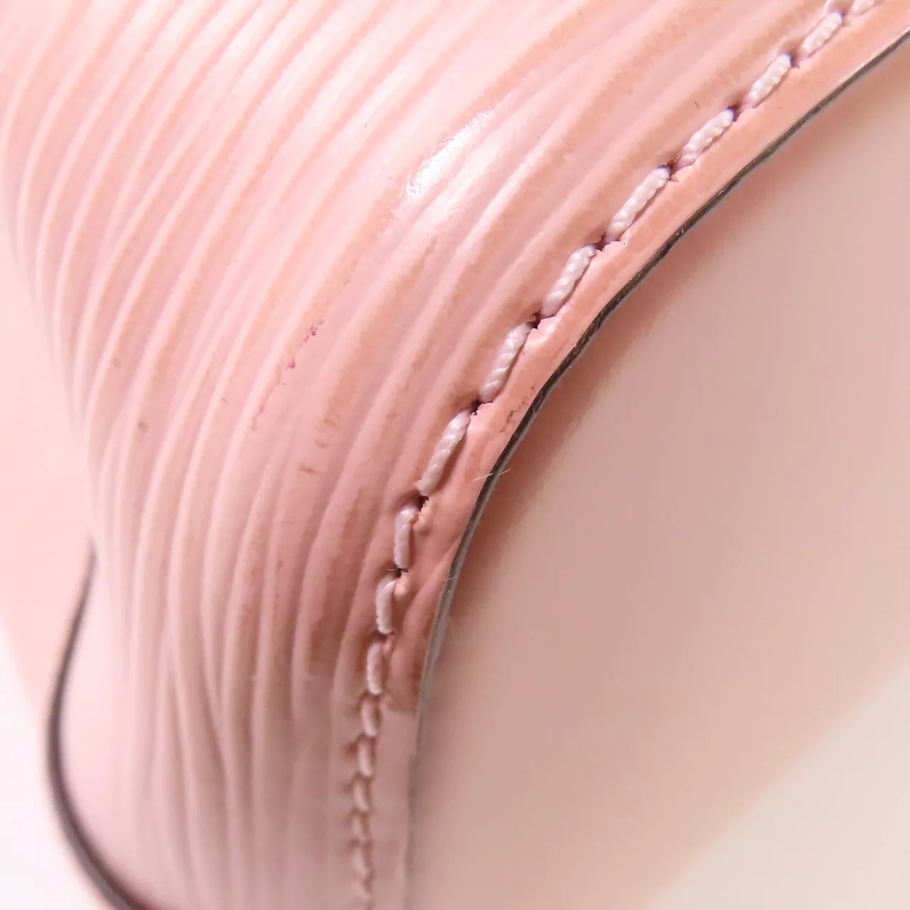 LOUIS VUITTON NeoNoe M53609 兩用包 牛皮 粉色 / Pink/Red 牛皮 中古品B - 縮圖 9