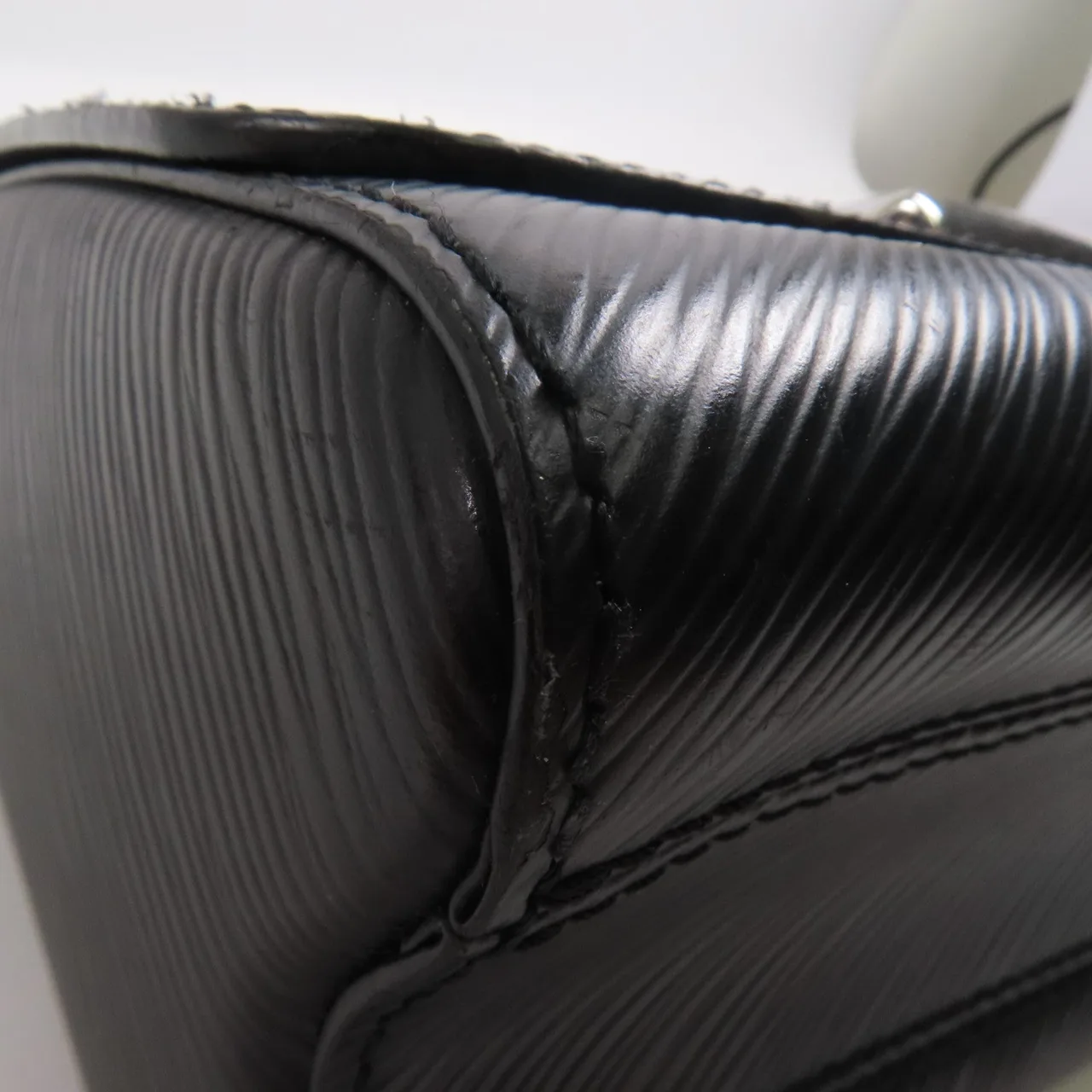 LOUIS VUITTON Twist M56530 肩背包 牛皮 黑色 / Black 牛皮 中古品B - 縮圖 6