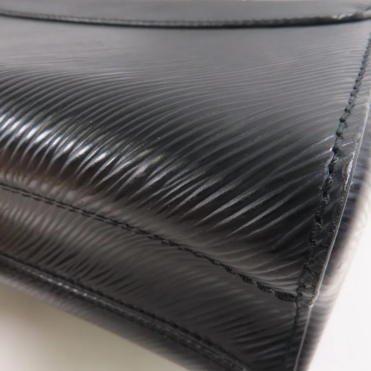 LOUIS VUITTON Twist M56530 肩背包 牛皮 黑色 / Black 牛皮 中古品B - 縮圖 8