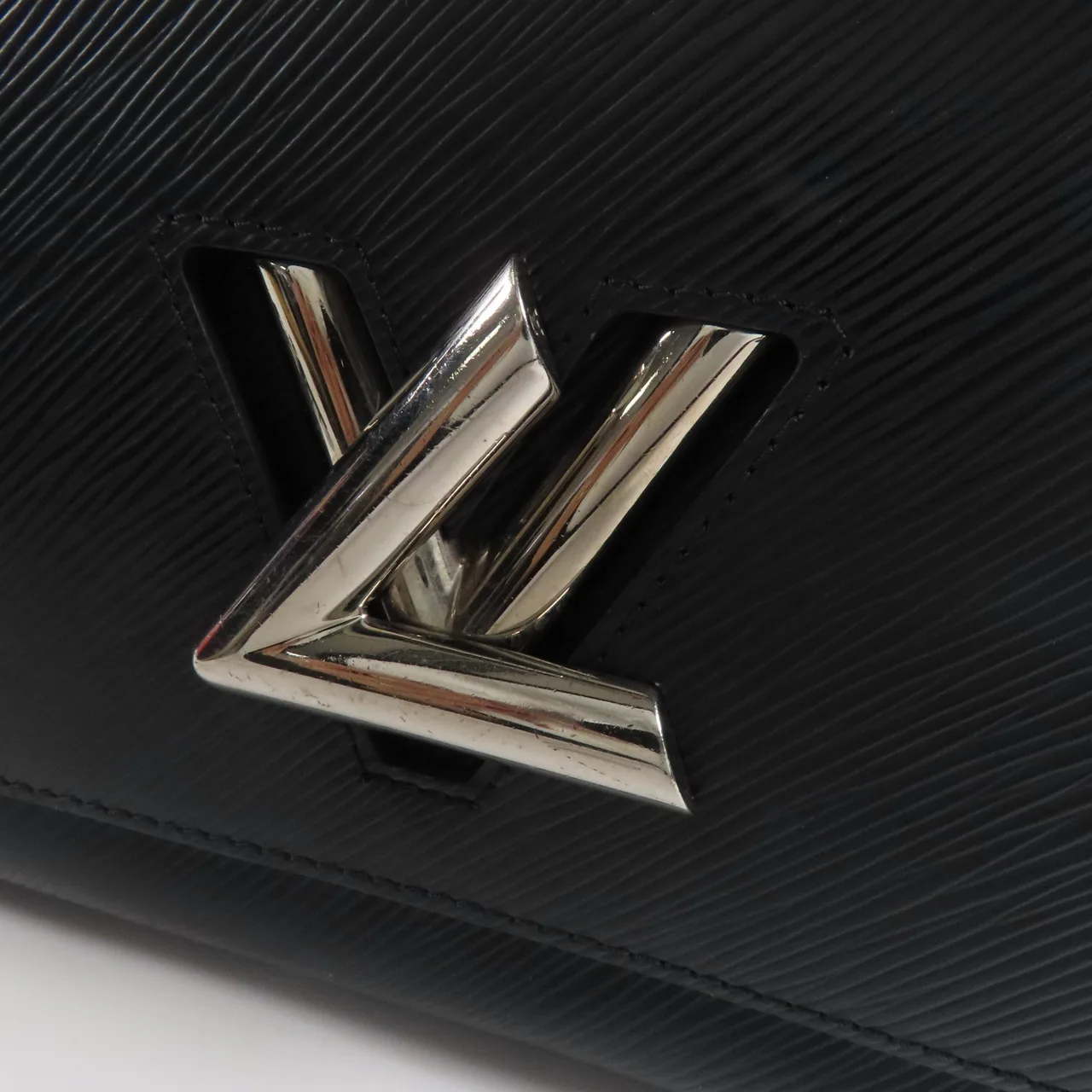 LOUIS VUITTON Twist M56530 肩背包 牛皮 黑色 / Black 牛皮 中古品B - 縮圖 12