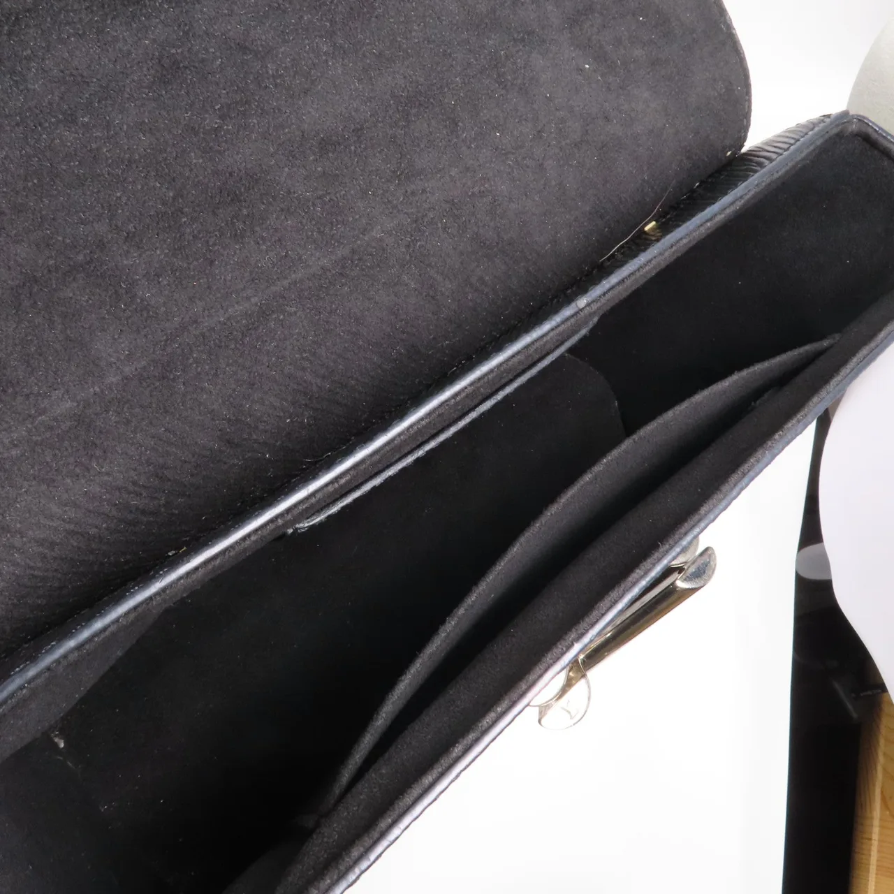 LOUIS VUITTON Twist M56530 肩背包 牛皮 黑色 / Black 牛皮 中古品B - 縮圖 14