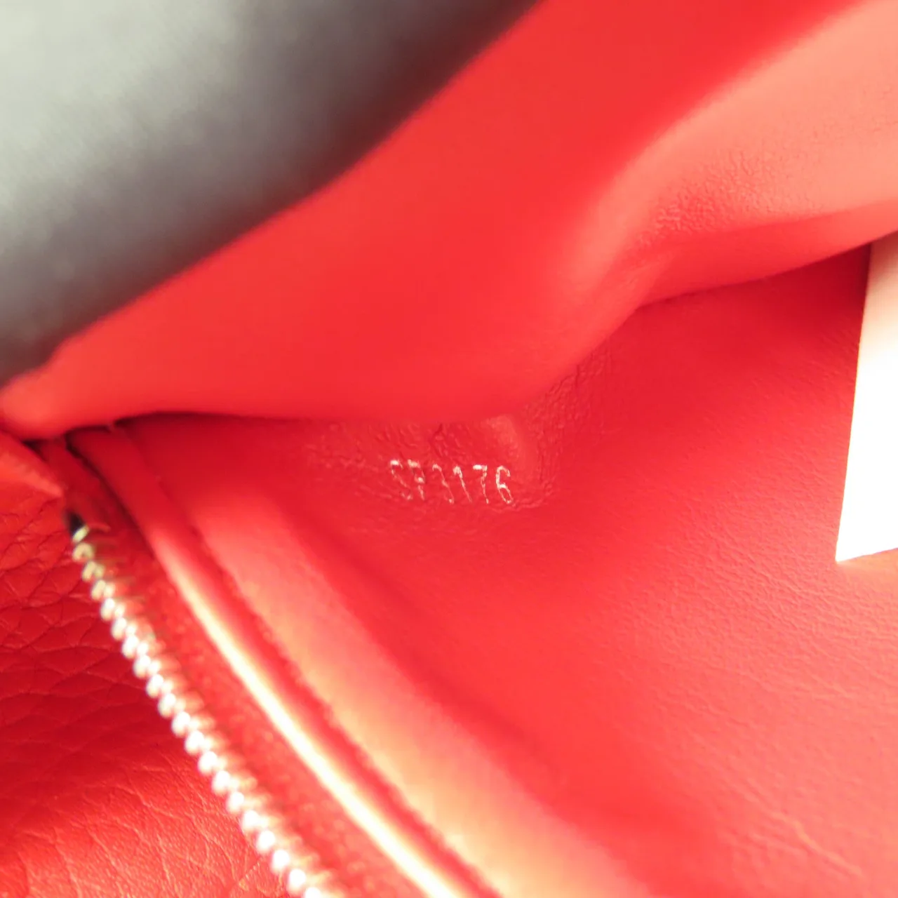 LOUIS VUITTON Capucines M94754 兩用包 牛皮 紅色 / Red 牛皮 中古品A - 縮圖 7