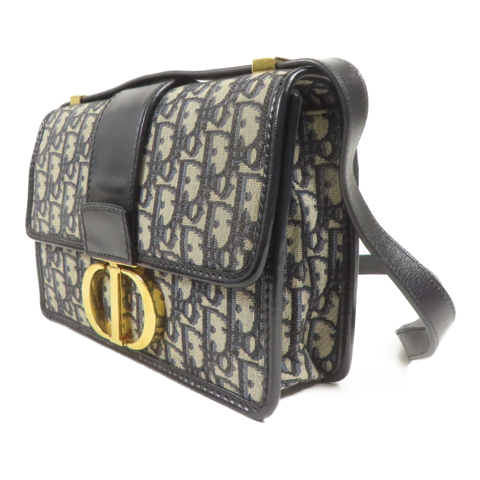 LOUIS VUITTON Montaigne M9203UTZQ Shoulder Bag Canvas 3