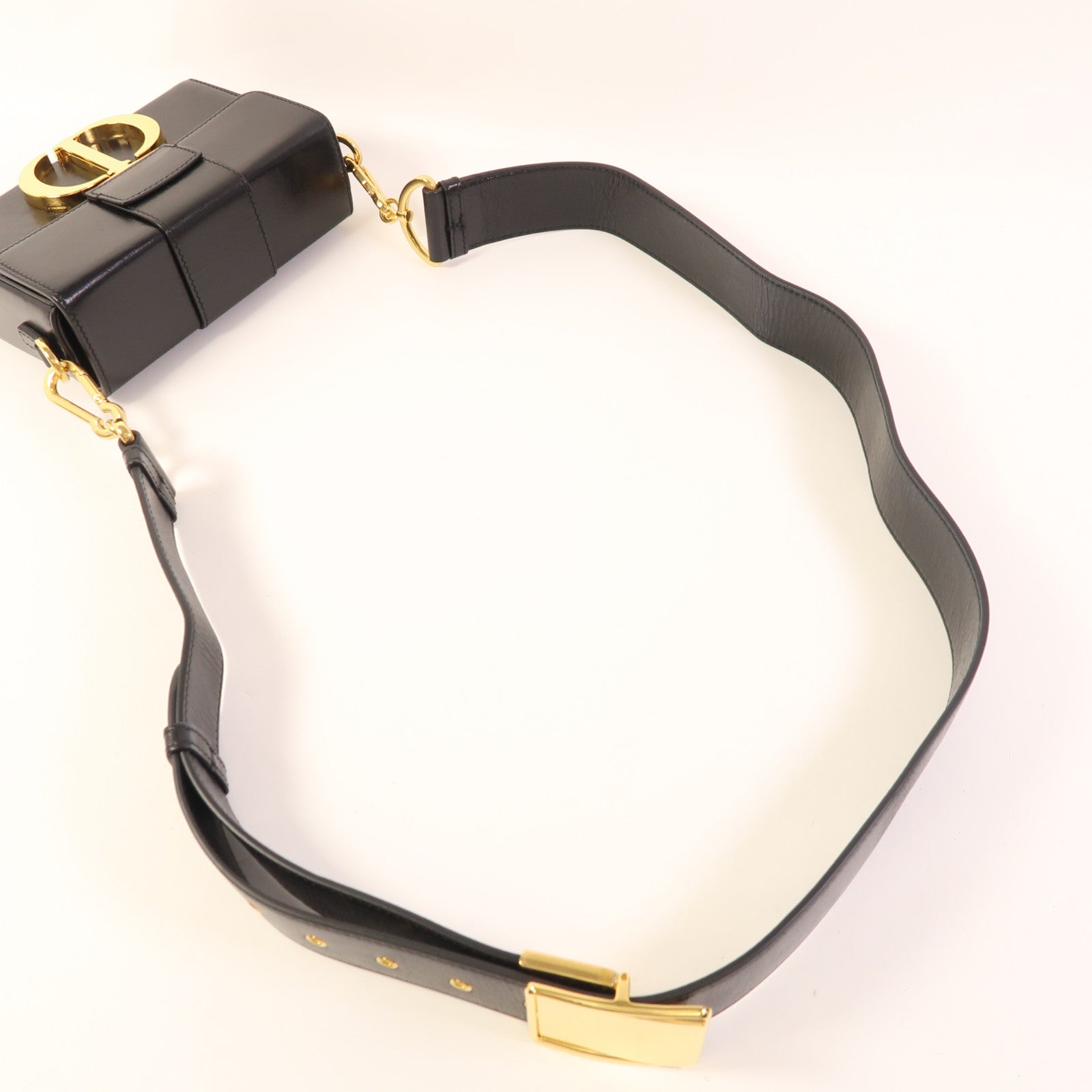LOUIS VUITTON Montaigne M9204 肩背包 牛皮 5
