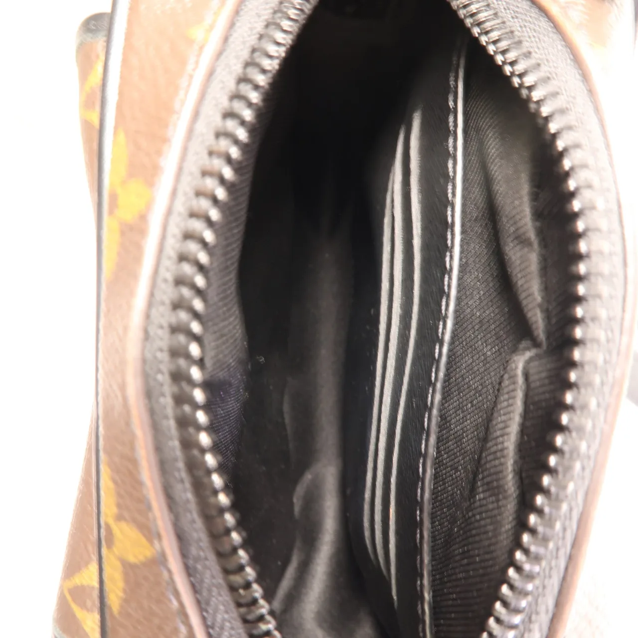 LOUIS VUITTON Christopher M69404 肩背包 塗層帆布 棕色 / 黑色 / Brown 塗層帆布 中古品B - 縮圖 5