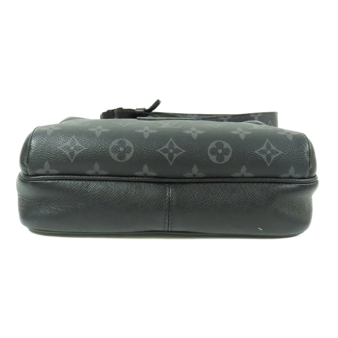 LOUIS VUITTON Outdoor Messenger M30233 肩背包 塗層帆布 黑色 / Black 塗層帆布 中古品A - 縮圖 4