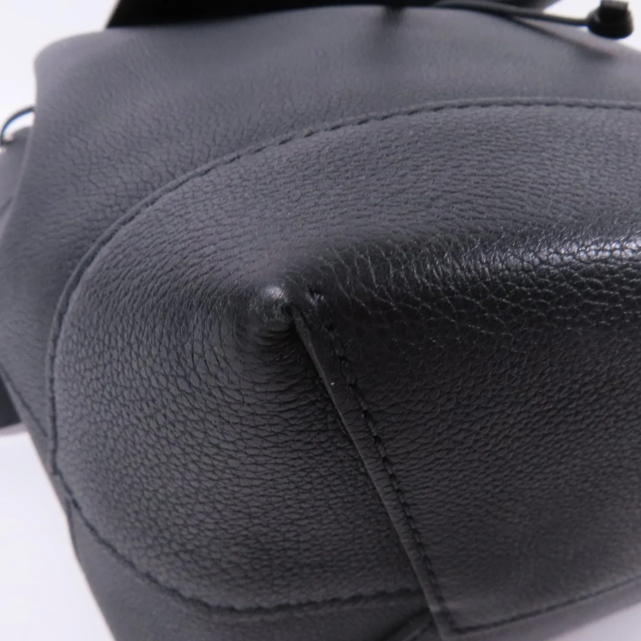 LOUIS VUITTON Lock Me Backpack M41815 背包 牛皮 黑色 / Black 牛皮 中古品A - 縮圖 8