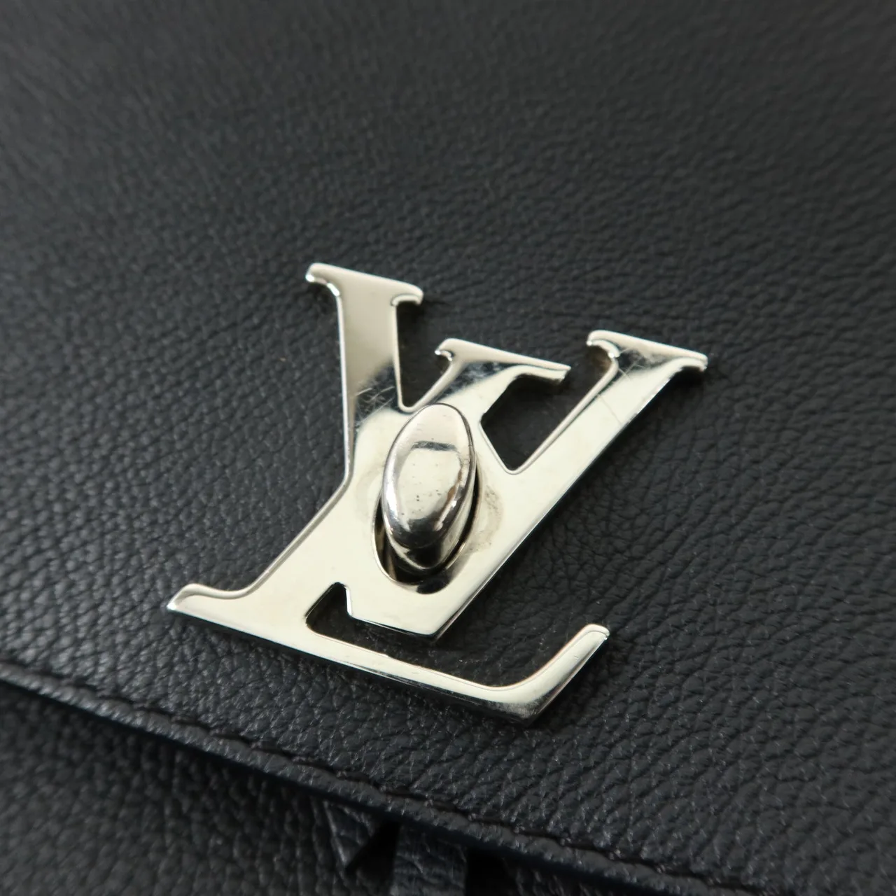 LOUIS VUITTON Lock Me Backpack M41815 背包 牛皮 黑色 / Black 牛皮 中古品A - 縮圖 9