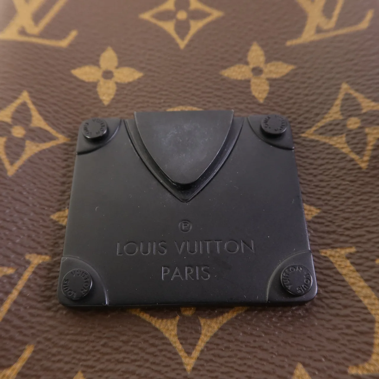 LOUIS VUITTON S-Lock M81522 肩背包 塗層帆布 棕色 / Brown 塗層帆布 中古品B - 縮圖 8
