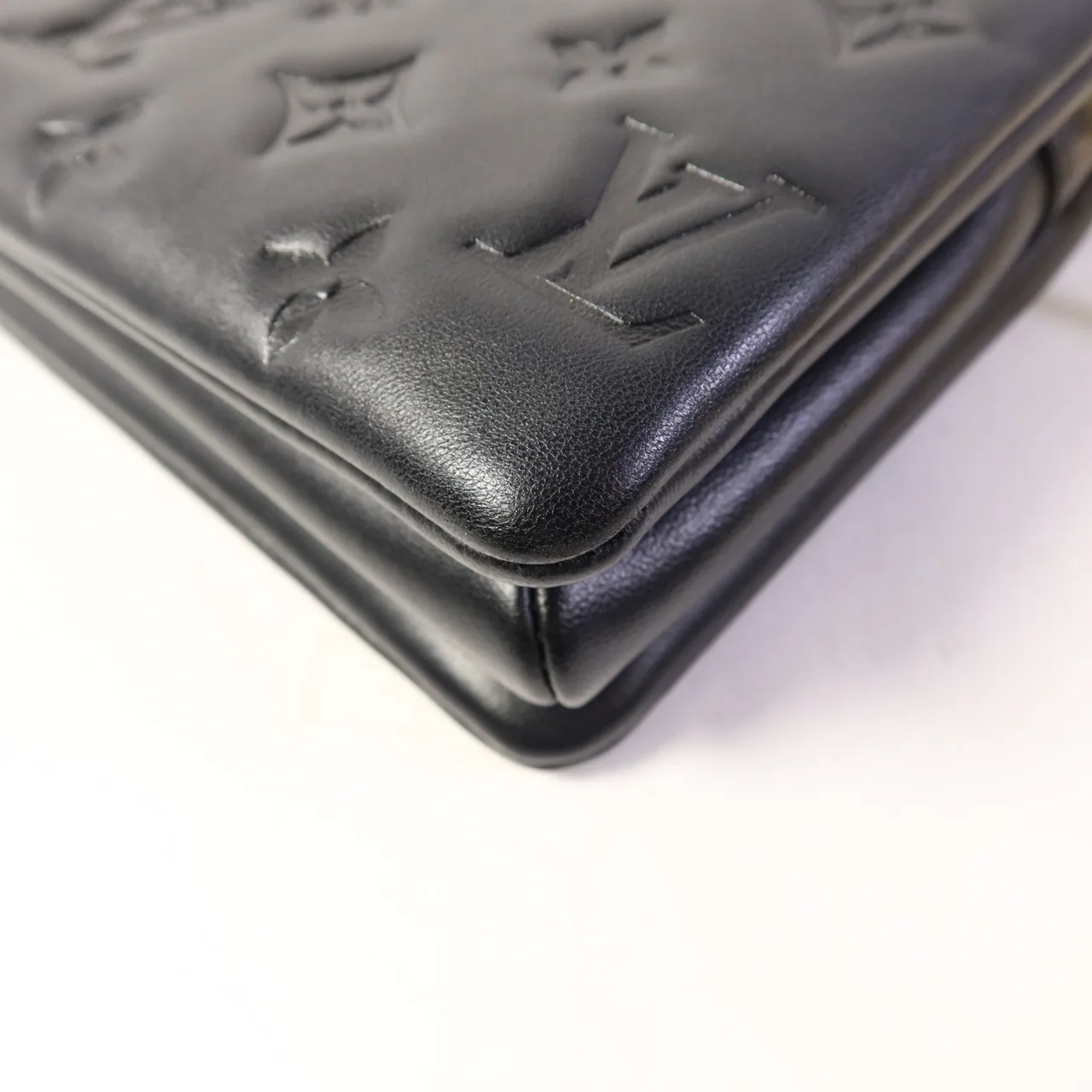 LOUIS VUITTON Coussin M21259 兩用包 羊皮 黑色 / Black 羊皮 中古品A - 縮圖 12