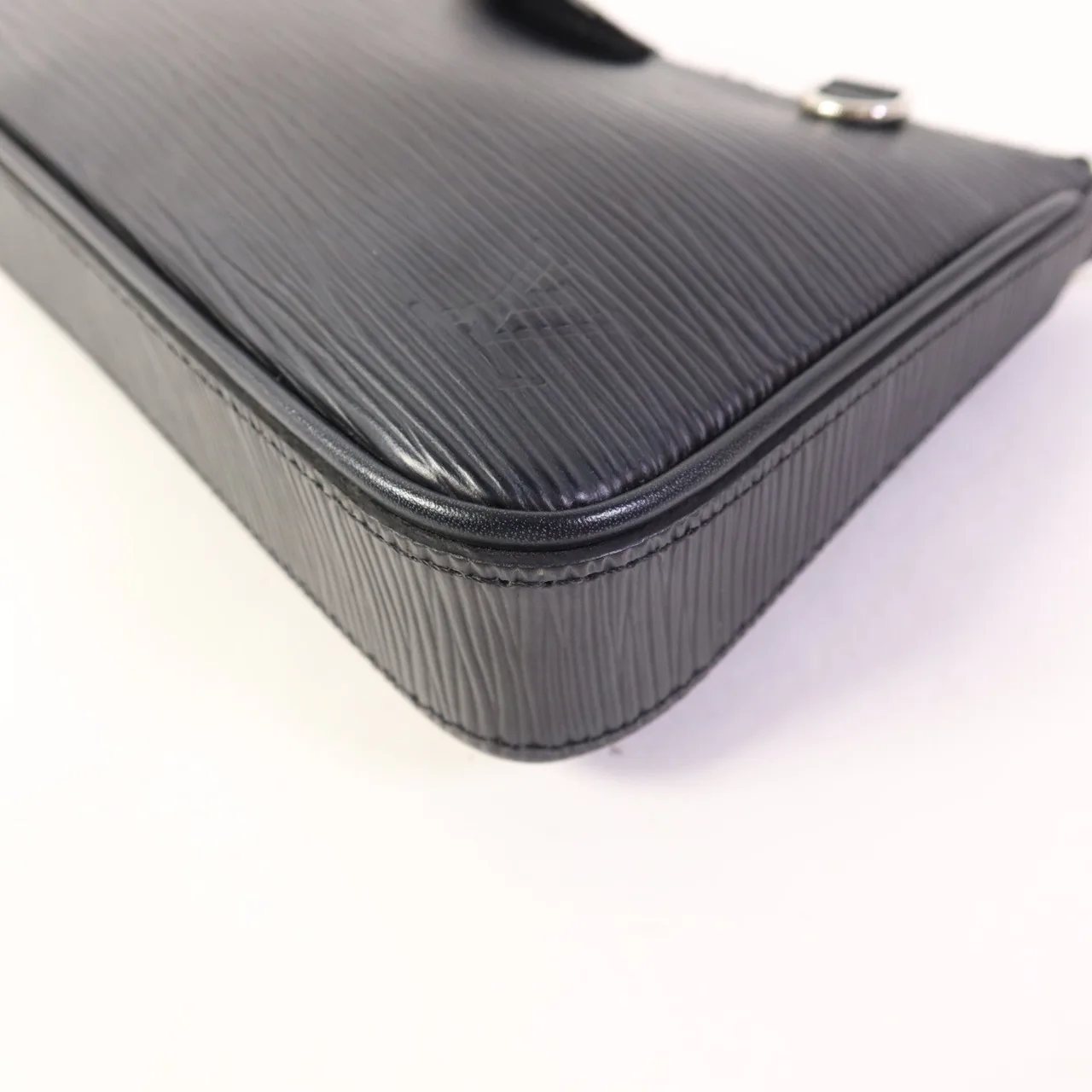 LOUIS VUITTON Easy Pouch M81070 兩用包 牛皮 黑色 / Black 牛皮 中古品A - 縮圖 13