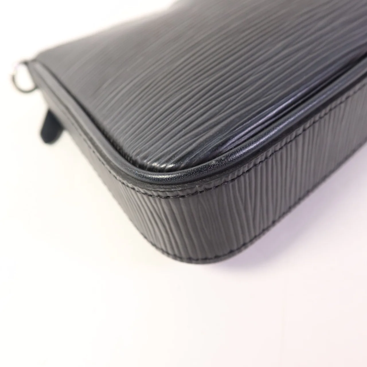 LOUIS VUITTON Easy Pouch M81070 兩用包 牛皮 黑色 / Black 牛皮 中古品A - 縮圖 14