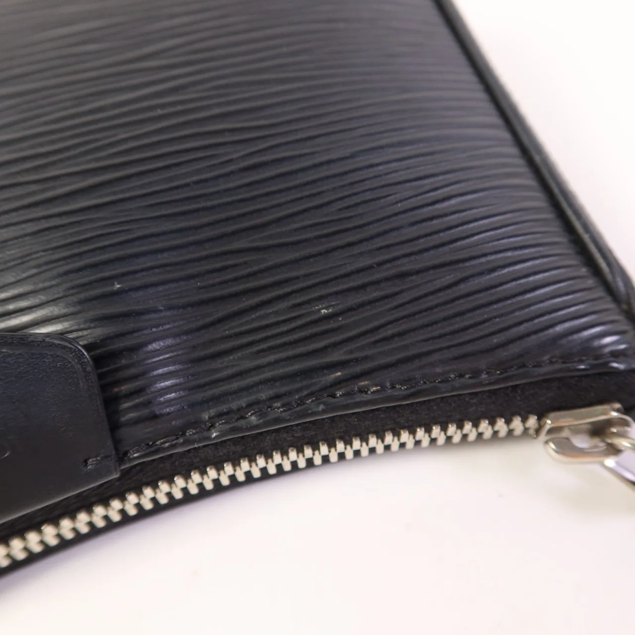 LOUIS VUITTON Easy Pouch M81070 兩用包 牛皮 黑色 / Black 牛皮 中古品A - 縮圖 17