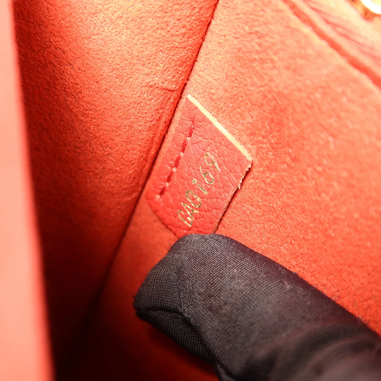 LOUIS VUITTON Victoire M41731 肩背包 塗層帆布 棕色 / 紅色 / Brown/Red 塗層帆布 中古品B - 縮圖 9