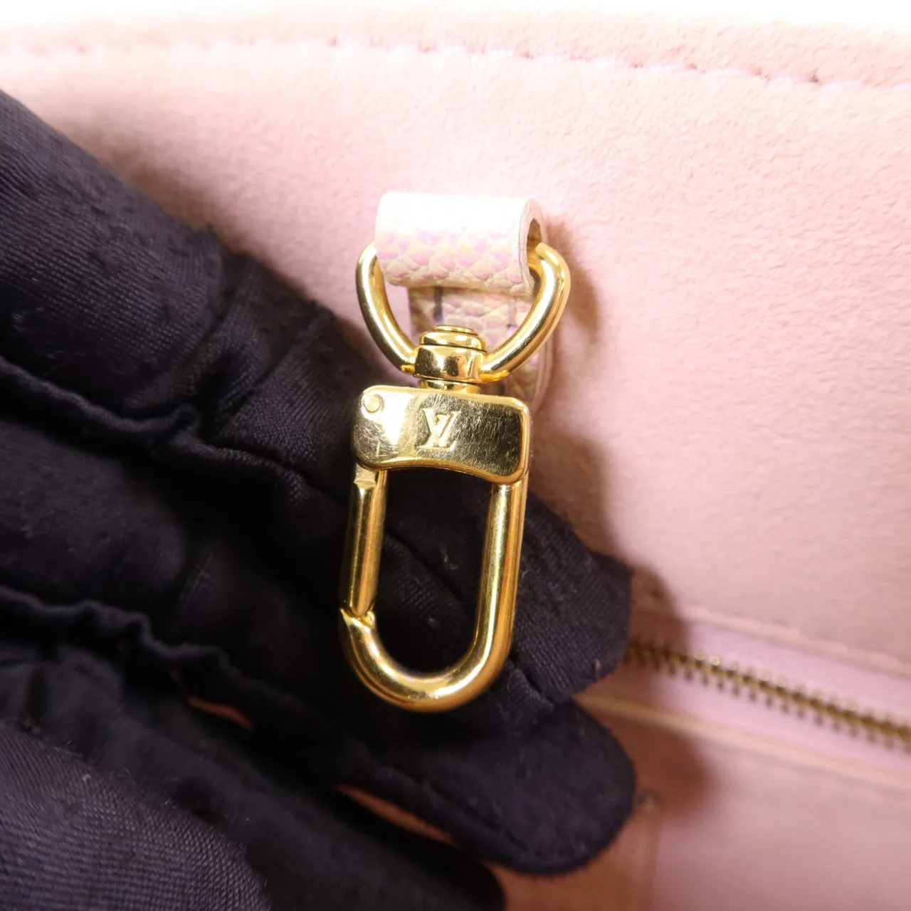 LOUIS VUITTON OnTheGo M46168 2-Way Bag Calfskin 粉色 / 黃色 / Light Pink/Yellow Calfskin Rank B - Thumbnail 8