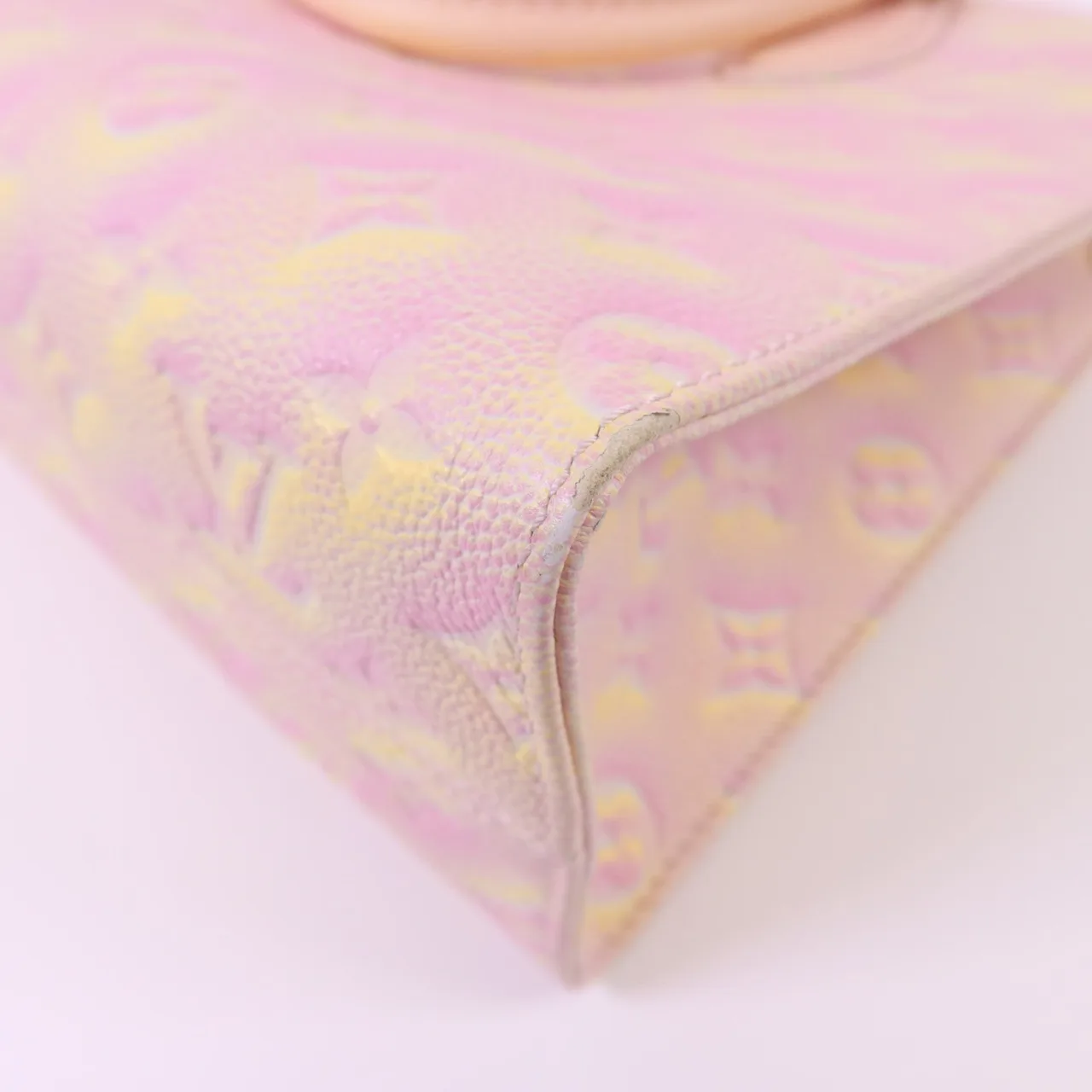 LOUIS VUITTON OnTheGo M46168 2-Way Bag Calfskin 粉色 / 黃色 / Light Pink/Yellow Calfskin Rank B - Thumbnail 11