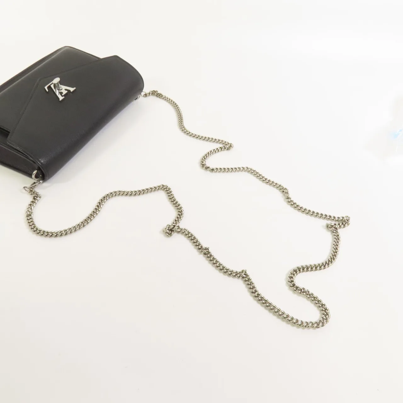 LOUIS VUITTON Lock Me M63471 肩背包 牛皮 黑色 / Black 牛皮 中古品B - 縮圖 5