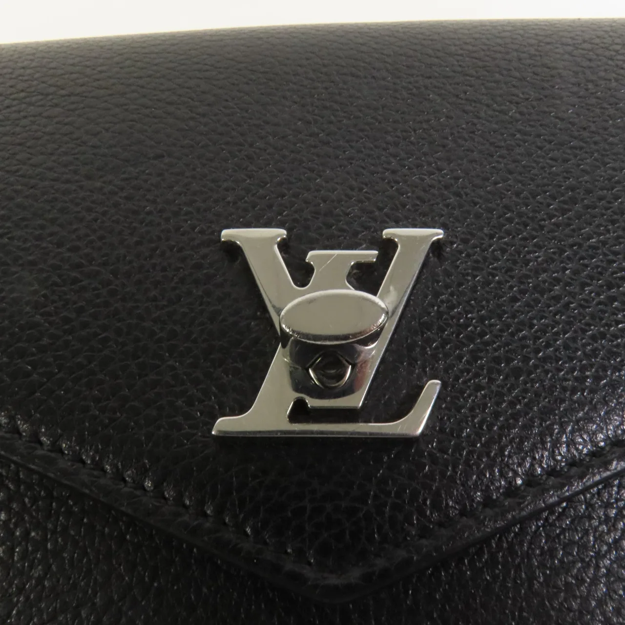 LOUIS VUITTON Lock Me M63471 肩背包 牛皮 黑色 / Black 牛皮 中古品B - 縮圖 6